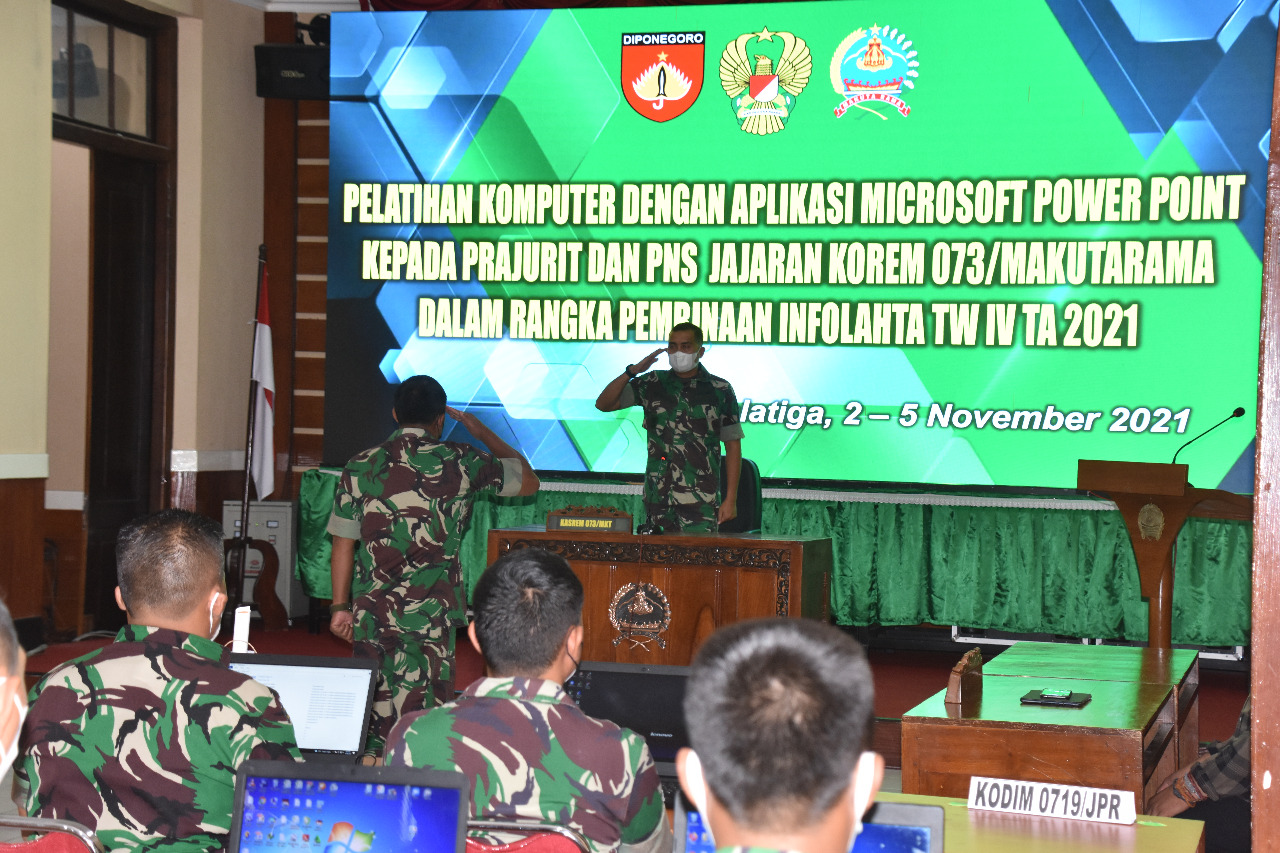 Tingkatkan Profesional Prajurit, Infolahta Korem 073/MKT Berikan Pelatihan Komputer TW IV 2021